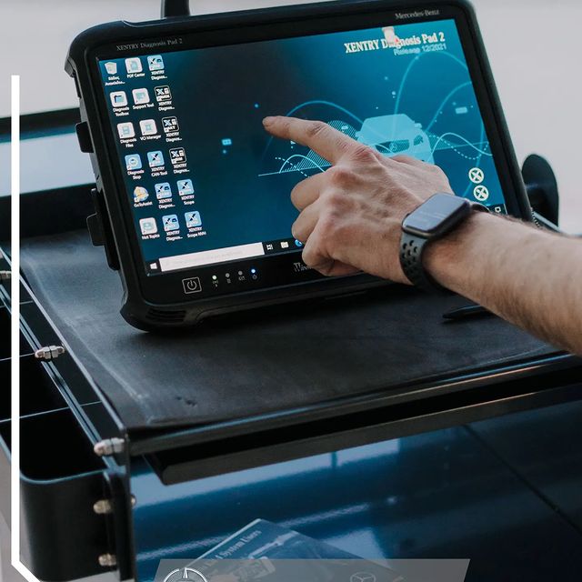 Στον εξοπλισμό του συνεργείου μας πλέον προστέθηκε το τελευταίας γενιάς γνήσιο διαγνωστικό μηχάνημα XENTRY Diagnosis kit4!

Σε online συνεργασία με τη Mercedes-Benz σας παρέχουμε πλέον τις παρακάτω υπηρεσίες:

📌ΚΩΔΙΚΟΠΟΙΗΣΗ SCN (online scn coding)💻

📌ΑΝΑΒΑΘΜΙΣΗ ΛΟΓΙΣΜΙΚΟΥ ΕΓΚΕΦΑΛΟΥ ΚΑΙ ΕΝΕΡΓΟΠΟΙΗΣΗ ΕΠΙΠΛΕΟΝ ΕΞΟΠΛΙΣΜΟΥ ΟΛΩΝ ΤΩΝ ΑΥΤΟΚΙΝΗΤΩΝ MERCEDES-BENZ & SMART

📌ΨΗΦΙΑΚΟ ΒΙΒΛΙΟ SERVICE 📂

Επικοινωνήστε μαζί μας και προγραμματίστε το ραντεβού σας!
Εξειδικευμένο συνεργείο Mercedes-Benz & Smart C.K.PATLAKOYTZAS

📍ΚΟΥΝΤΟΥΡΙΩΤΗ 78, ΠΥΛΑΙΑ ΘΕΣΣΑΛΟΝΙΚΗ (δίπλα στα κτελ Χαλκιδικής)

☎ΤΗΛ SERVICE : 2310 475746 / 475525

☎ΤΗΛ ΑΝΤΑΛΛΑΚΤΙΚΩΝ : 2310 85977